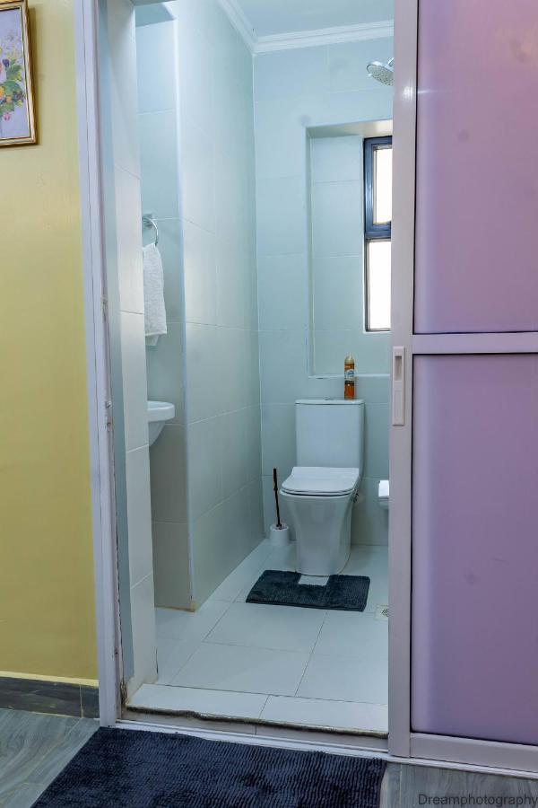 ניירובי 1Bedroom Near Yaya, Kilimani, With Washing Machine מראה חיצוני תמונה